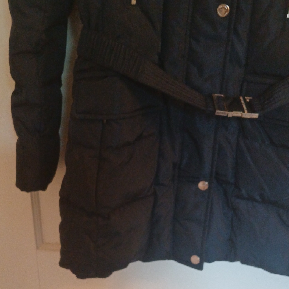 Michael Kors Navy Blue Puffer Coat with Fur Trim - Picture 3 of 15